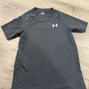 Under Armour Men's Dark Gray Short Sleeve Tee